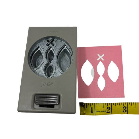 Stampin' Up!  FESTIVE FLOWER‎ BUILDER Paper Punch Poinsettia Christmas Scrapbook - Picture 4 of 4